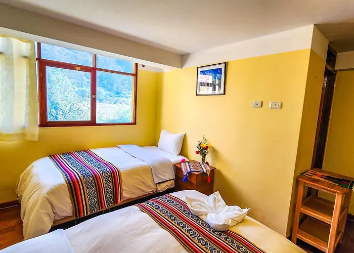 Peru Quechua's Riverside Lodge *