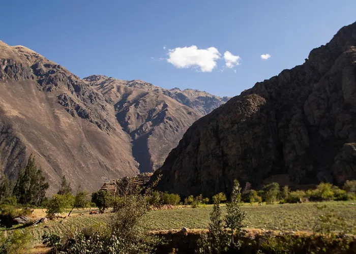 Peru Quechua's Riverside * Ollantaytambo